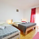 Frane By Interhome Vakantiehuis Lisane Tinjske