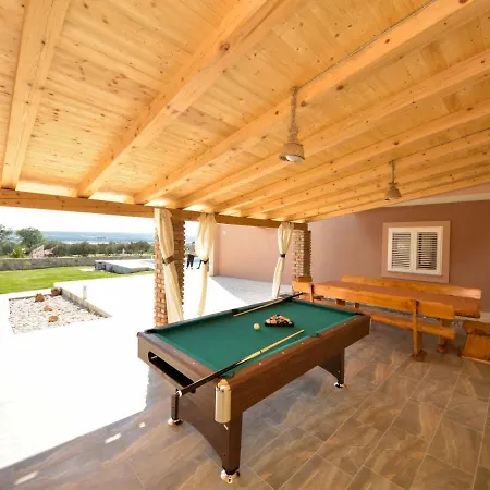Holiday home Frane By Interhome