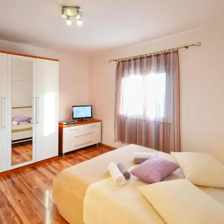 Frane By Interhome